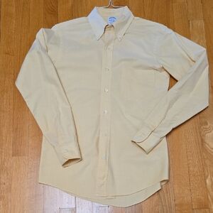 BROOKS BROTHERS Men's Light Yellow Oxford Dress Shirt